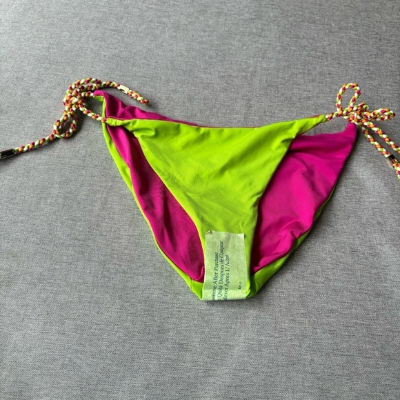 Becca by Rebecca Virtue Wrap Around Demi Reversible Bottoms, Medium - Picture 2 of 9